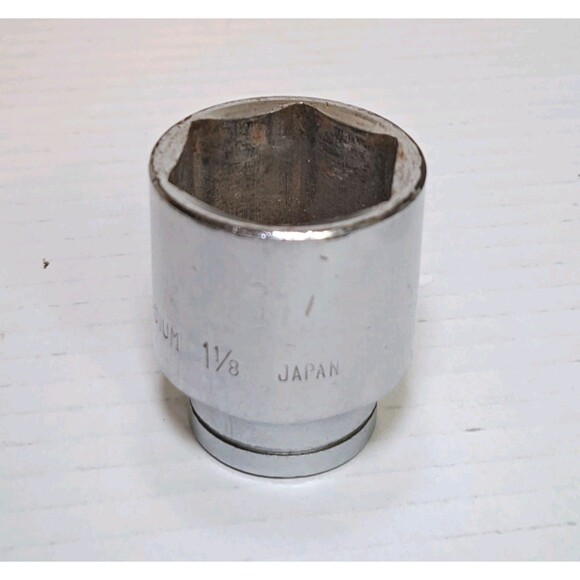 CR-V Vanadium 6 Point 1-1/8 Socket 1/2 inch Drive Chrome Steel Automotive Tool - Picture 3 of 6